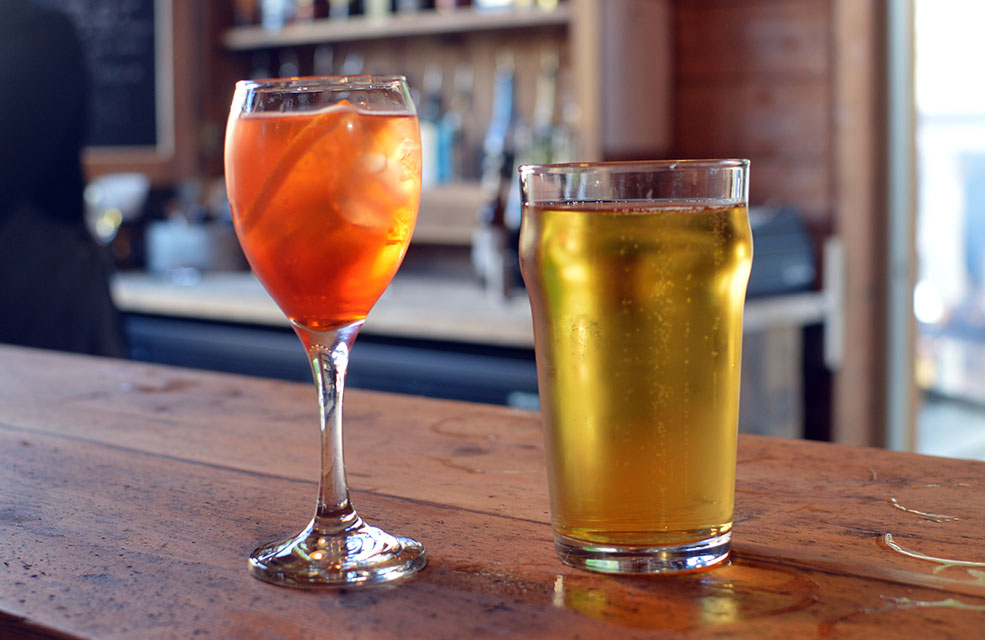 Enjoy an after dinner drink at one of the luxury cocktail bars on the harbourside.